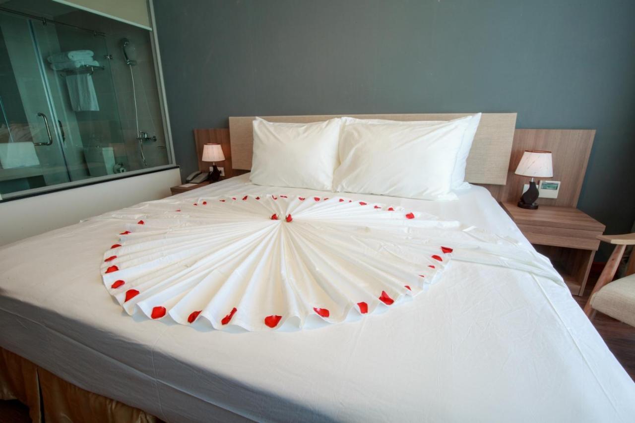 Libra Hotel Nha Trang Bagian luar foto